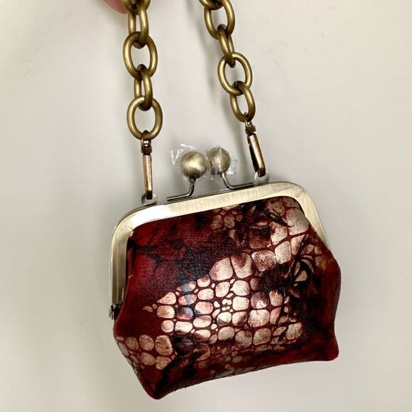 Handmade Genuine Leather Floral Printed, Metal Frame Large Purse/ Wristlet - Picture 6 of 15